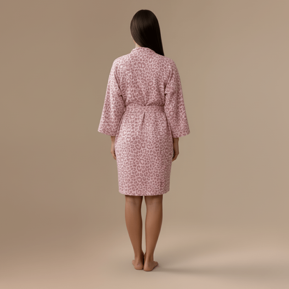 Peignoir Femme Coton Rose – Élégance et Confort à Découvrir