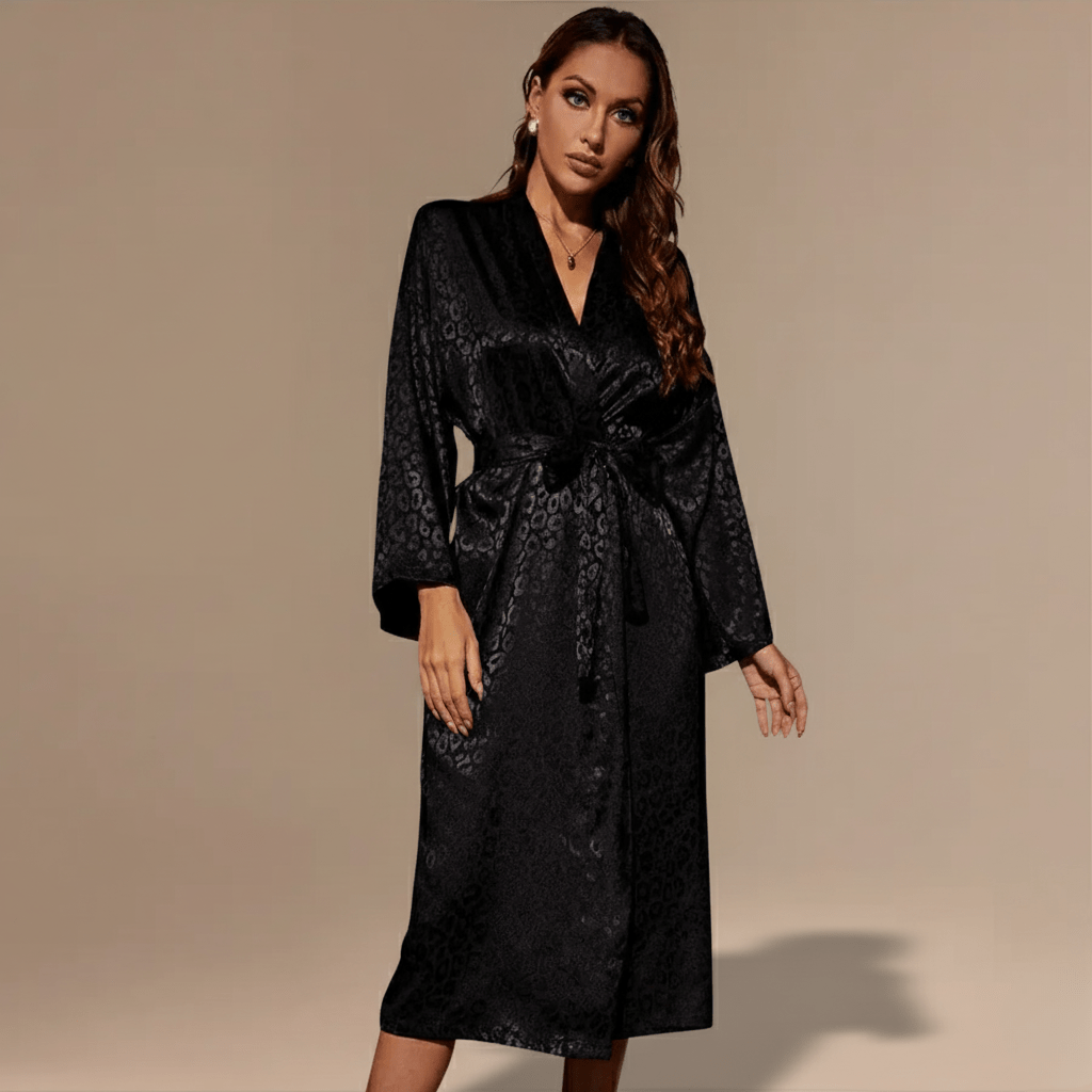 Peignoir Femme Leopard – Sublimez Votre Charme avec Audace