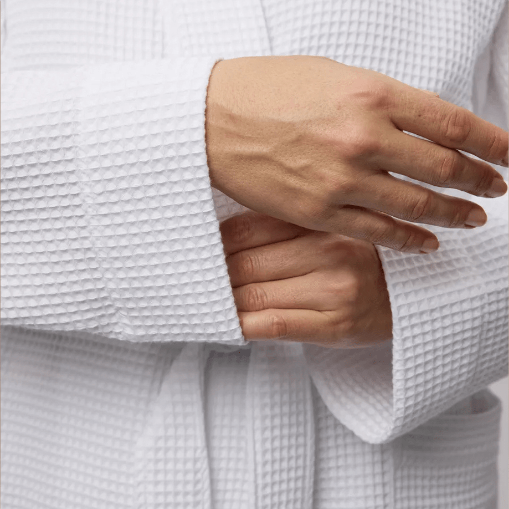 Peignoir femme nid d’abeille léger – Élégance et confort irrésistibles