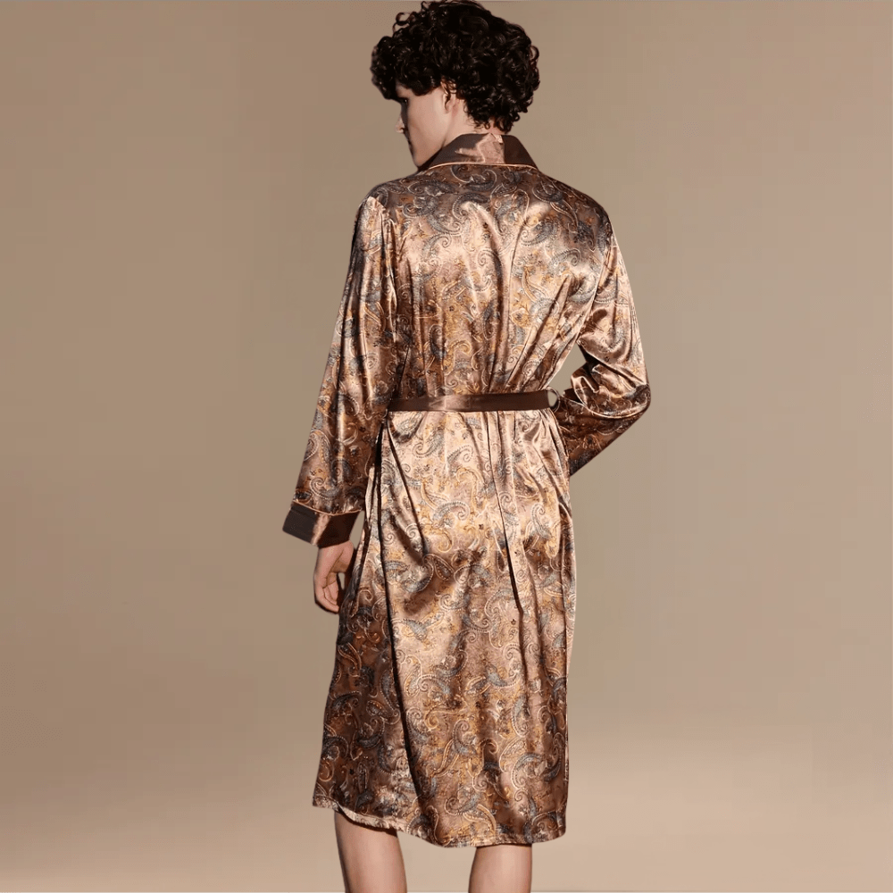 Peignoir Homme Kimono Satin Court : Élégance et Confort Inégalés à Découvrir