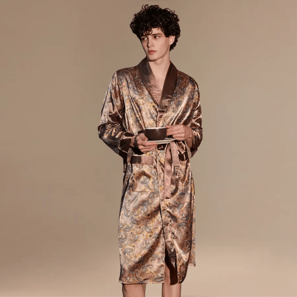 Peignoir Homme Kimono Satin Court : Élégance et Confort Inégalés à Découvrir
