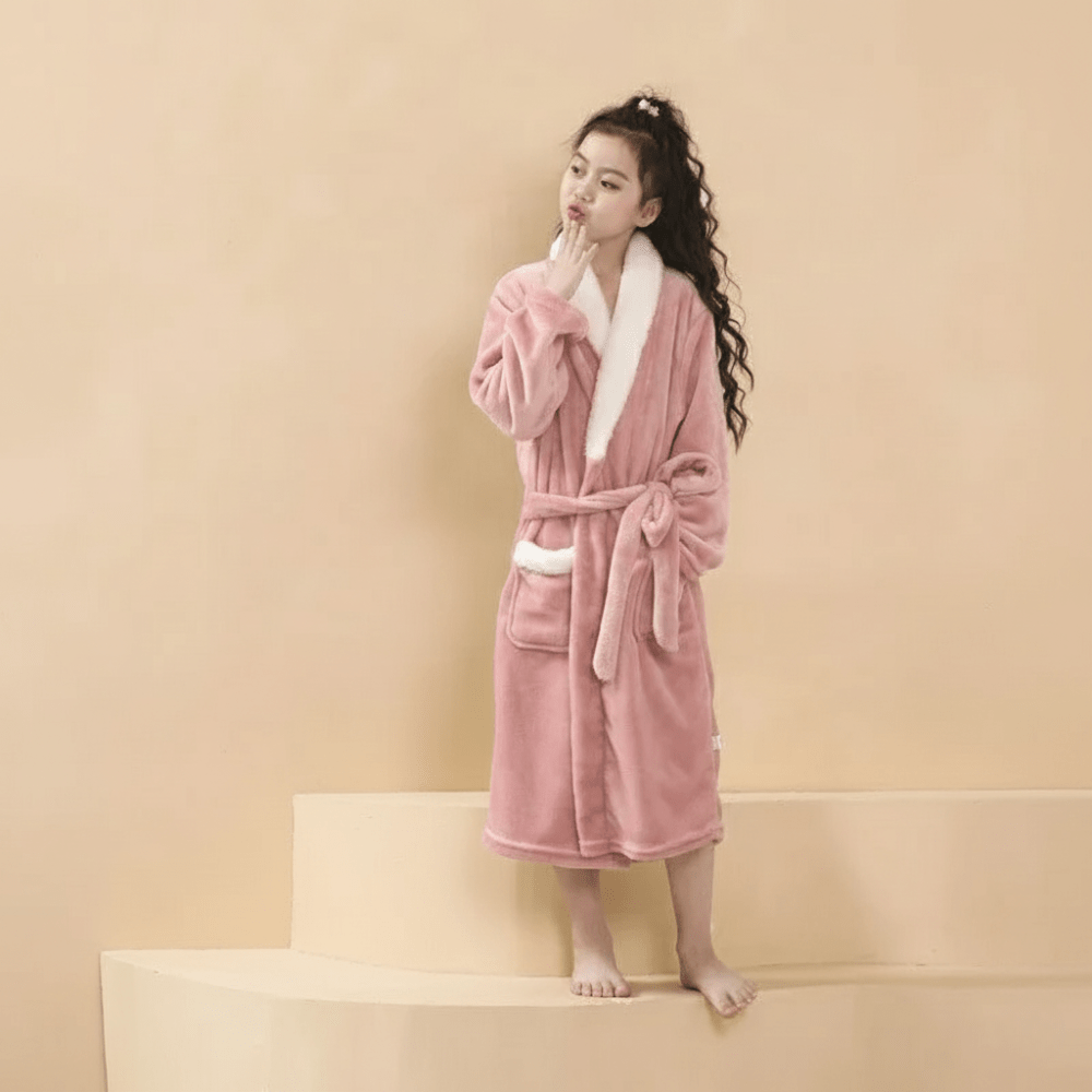 Peignoir Polaire Enfant – Confort Douillet et Style Irrésistible