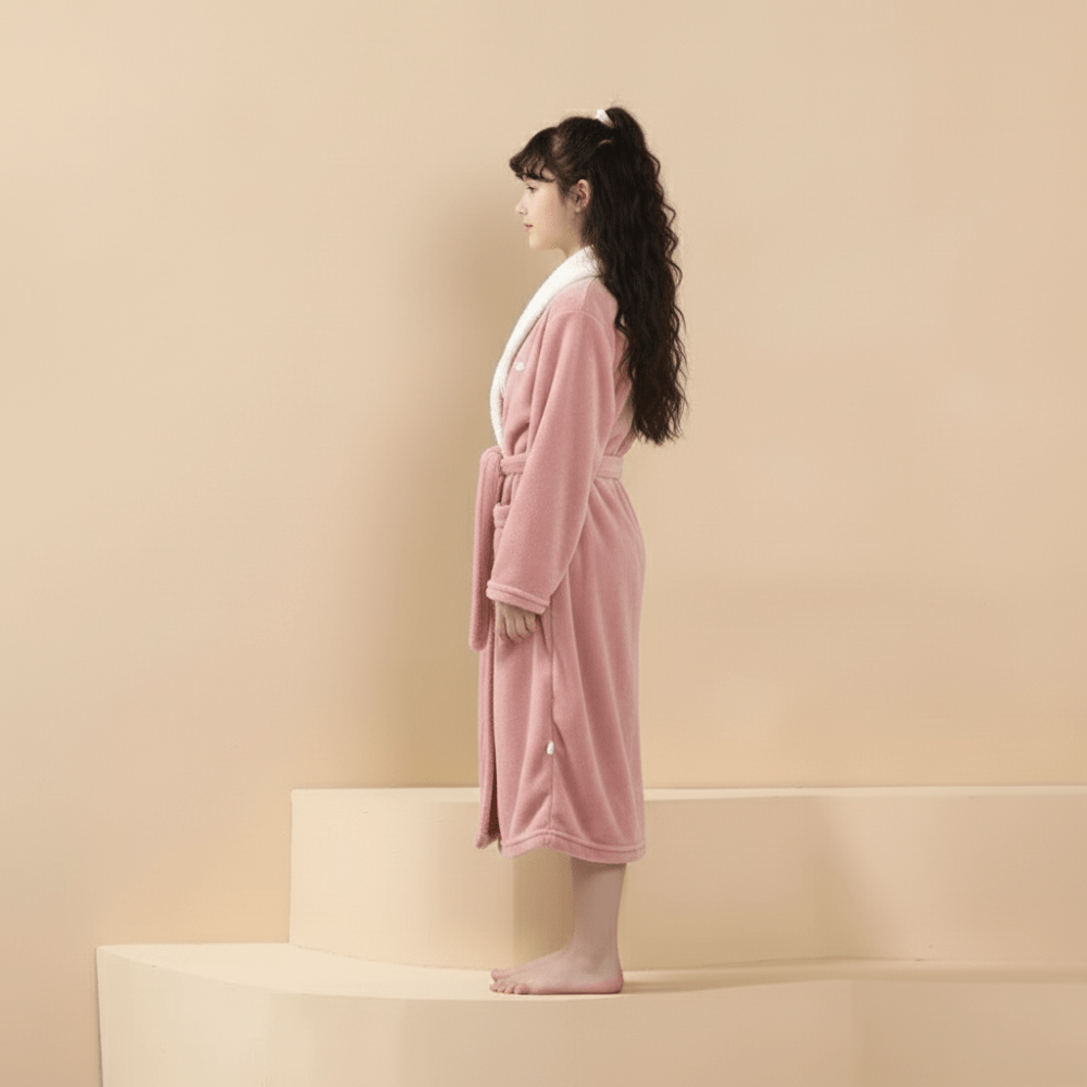 Peignoir Polaire Enfant – Confort Douillet et Style Irrésistible