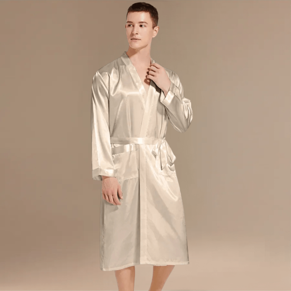 Peignoir Satin Homme – Élégance et Confort Inégalés à Découvrir