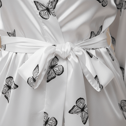 Peignoir Blanc Femme Satin – Sublimez Votre Style avec Élégance Unique