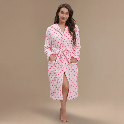 Peignoir Coeur – Sublimez Votre Élégance avec un Charme Unique