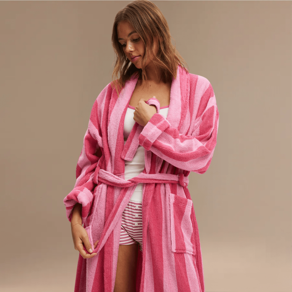 Peignoir Éponge Rose Femme – Confort ultime et élégance douce