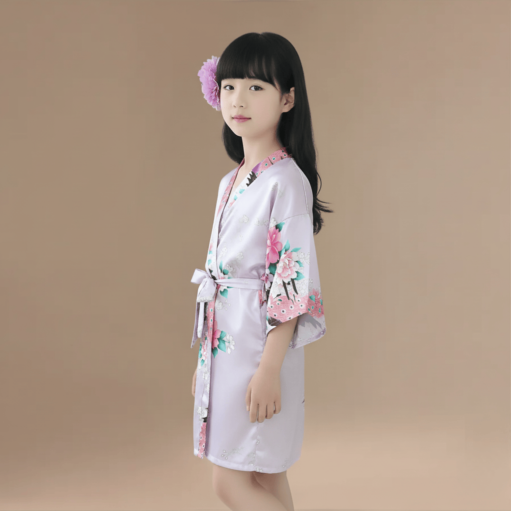 Peignoir Fleur Enfant : Élégance Douce et Confort Irrésistible