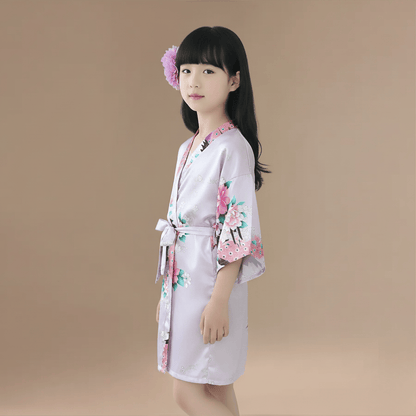 Peignoir Fleur Enfant : Élégance Douce et Confort Irrésistible