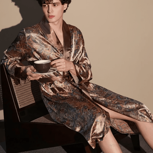 Peignoir Homme Kimono Satin Court : Élégance et Confort Inégalés à Découvrir